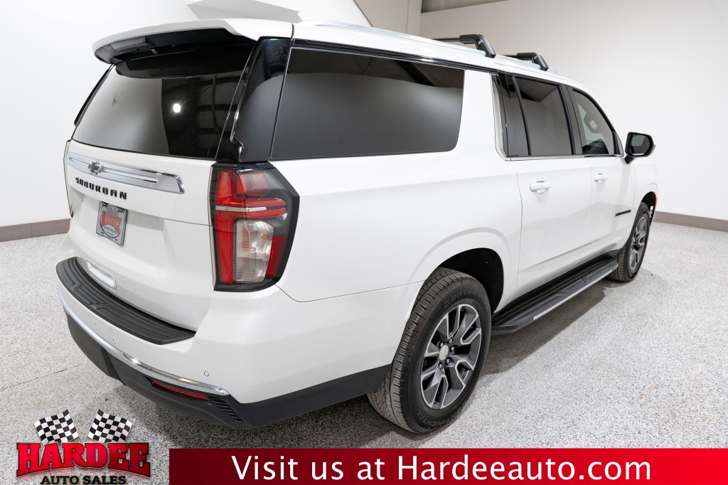 2021 Chevrolet Suburban Image 5