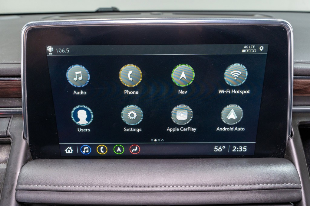 2021 Chevrolet Suburban Image 17