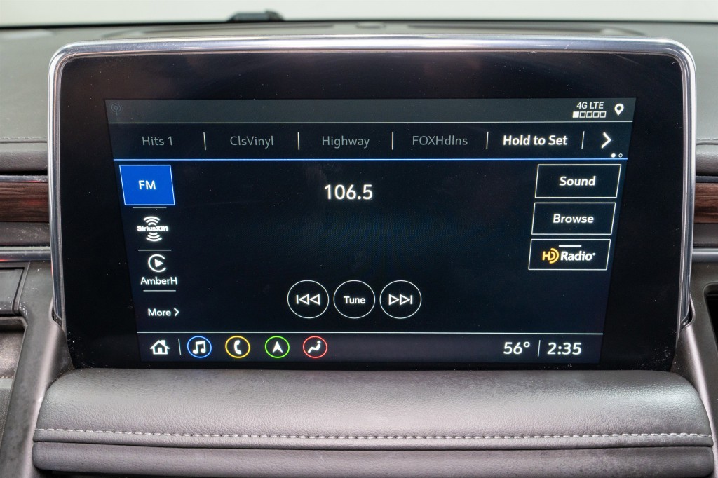 2021 Chevrolet Suburban Image 18