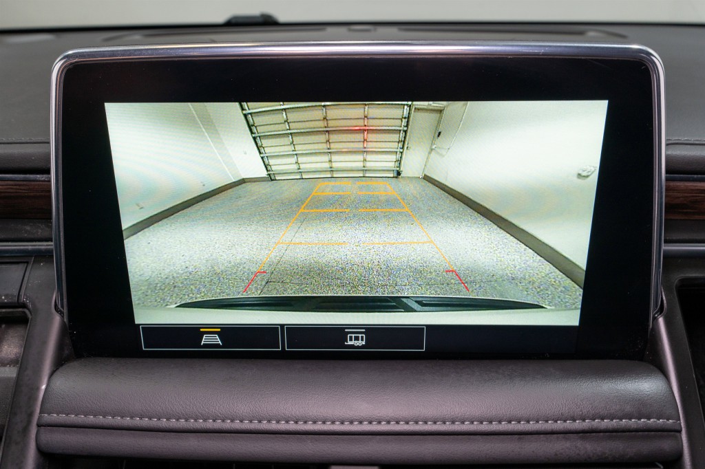 2021 Chevrolet Suburban Image 21