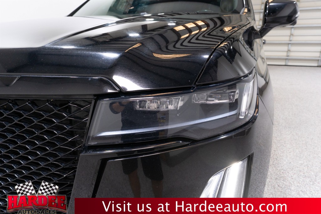 2023 Cadillac Escalade Image 8