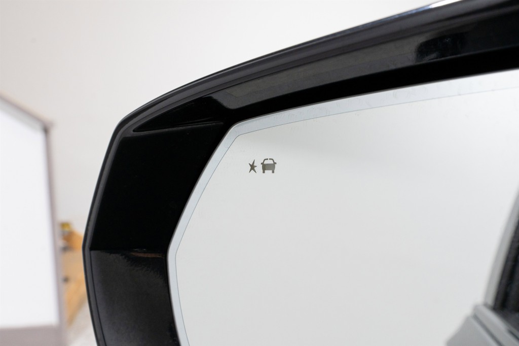 2023 Cadillac Escalade Image 13