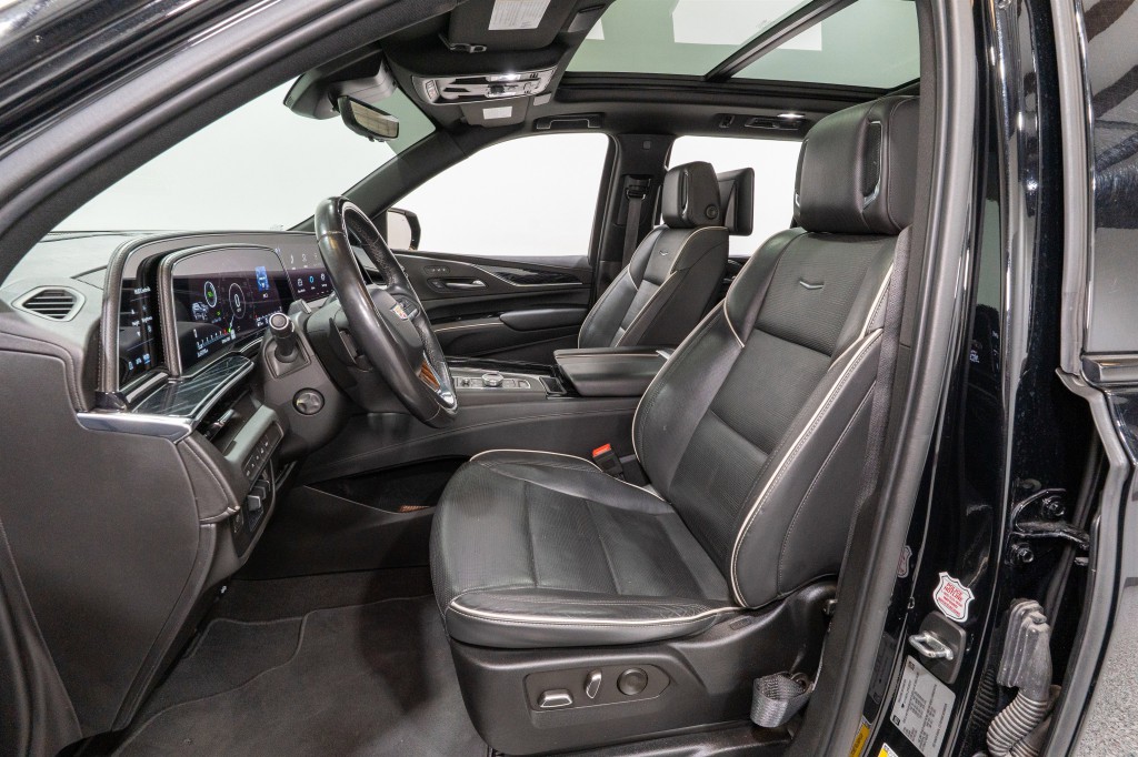 2023 Cadillac Escalade Image 16