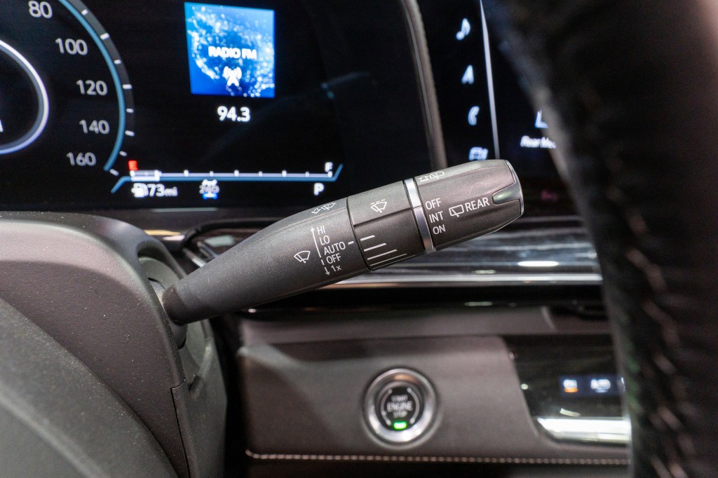 2023 Cadillac Escalade Image 30