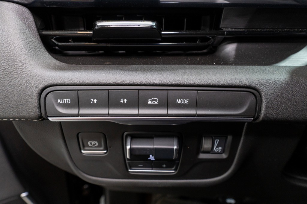 2023 Cadillac Escalade Image 34