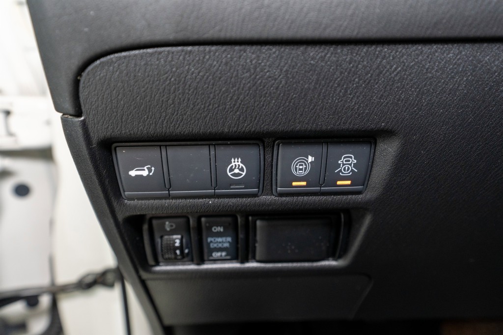 2019 Nissan Armada Image 32