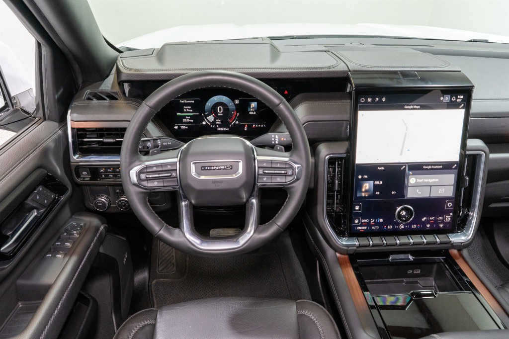 2025 GMC Yukon Image 11