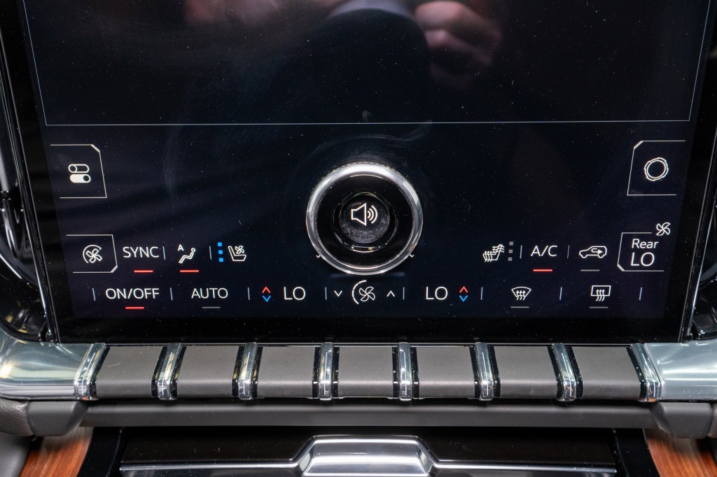 2025 GMC Yukon Image 23