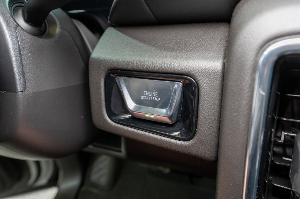 2025 GMC Yukon Image 30