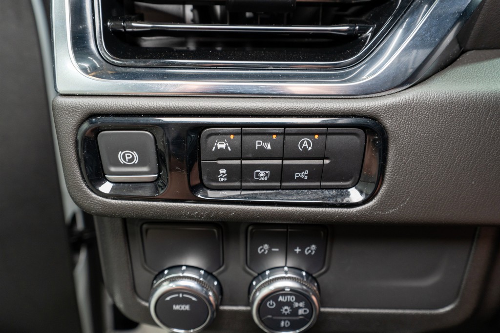 2025 GMC Yukon Image 31