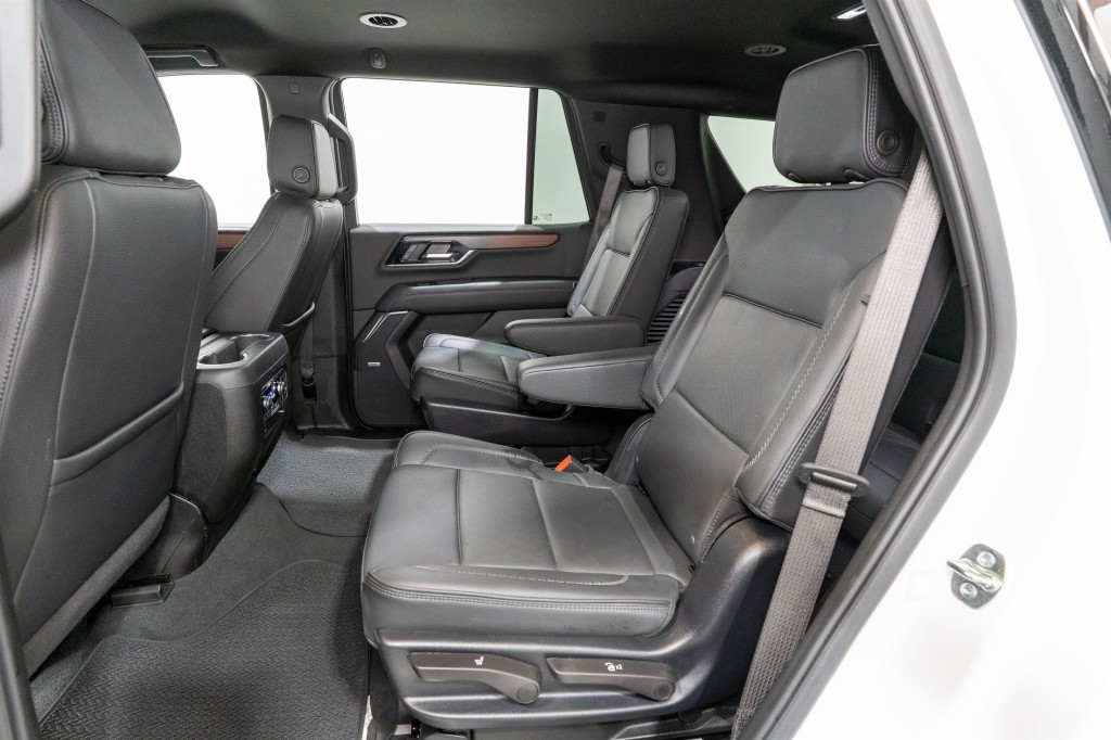 2025 GMC Yukon Image 33