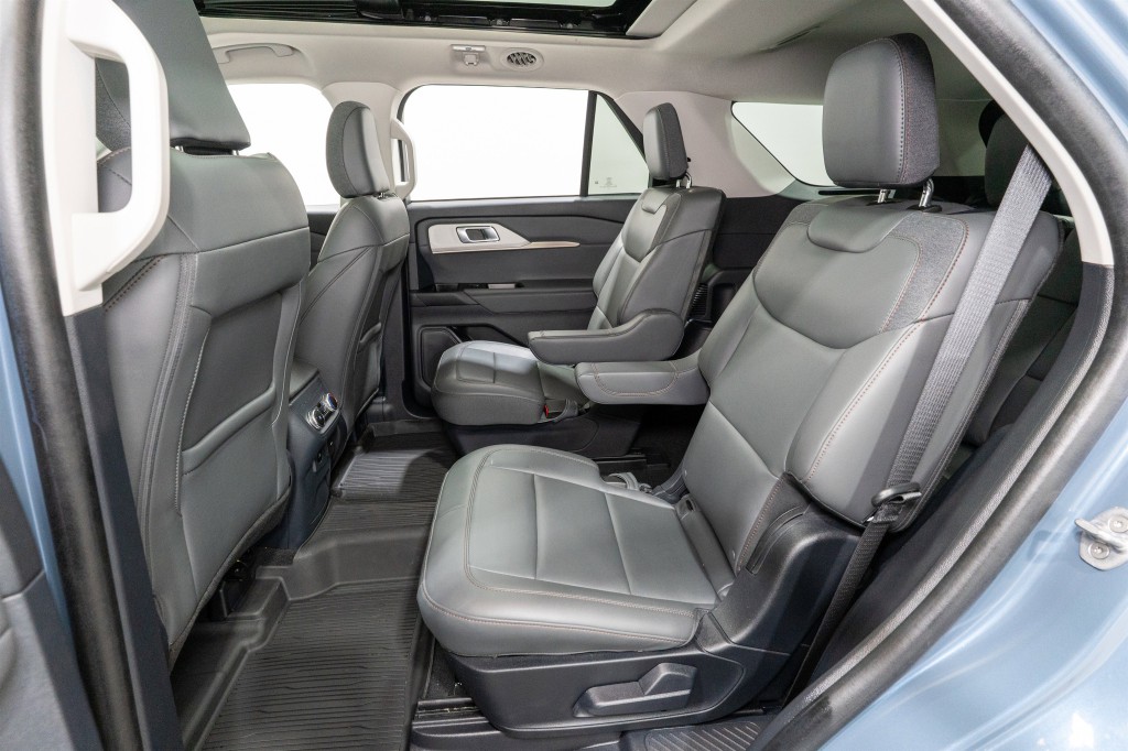 2025 Ford Explorer Image 32