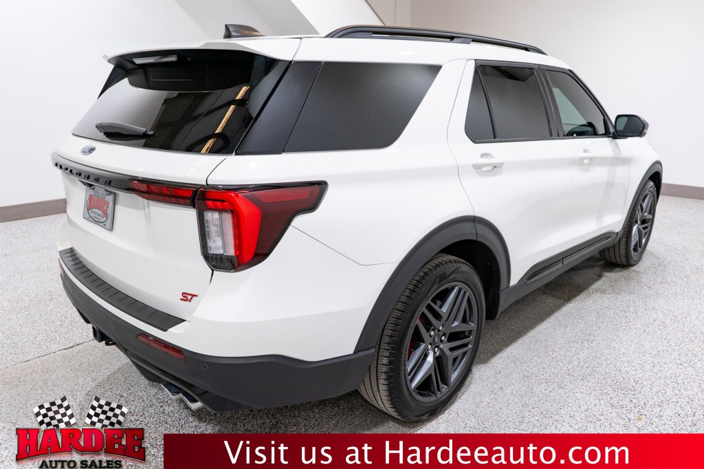 2025 Ford Explorer Image 5