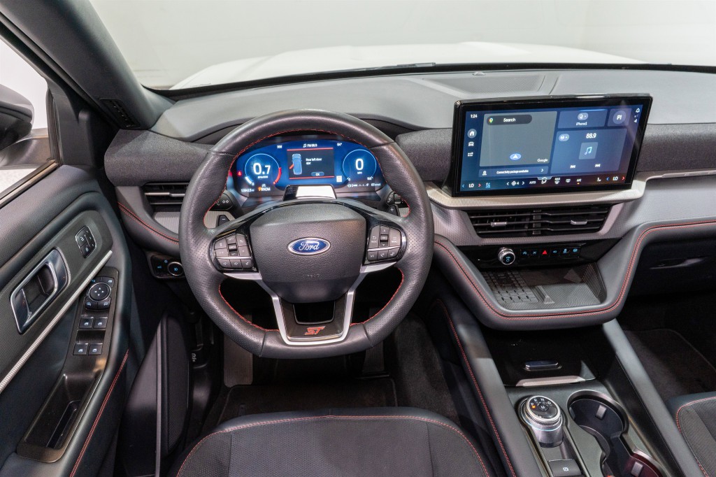 2025 Ford Explorer Image 11
