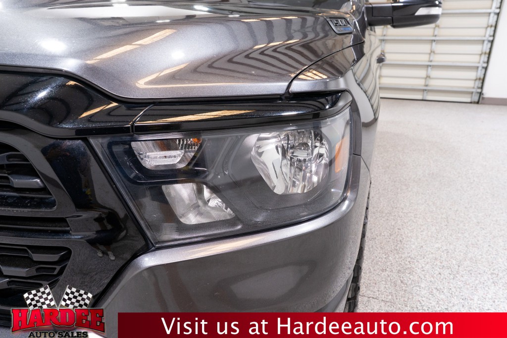 2022 RAM 1500 Image 8