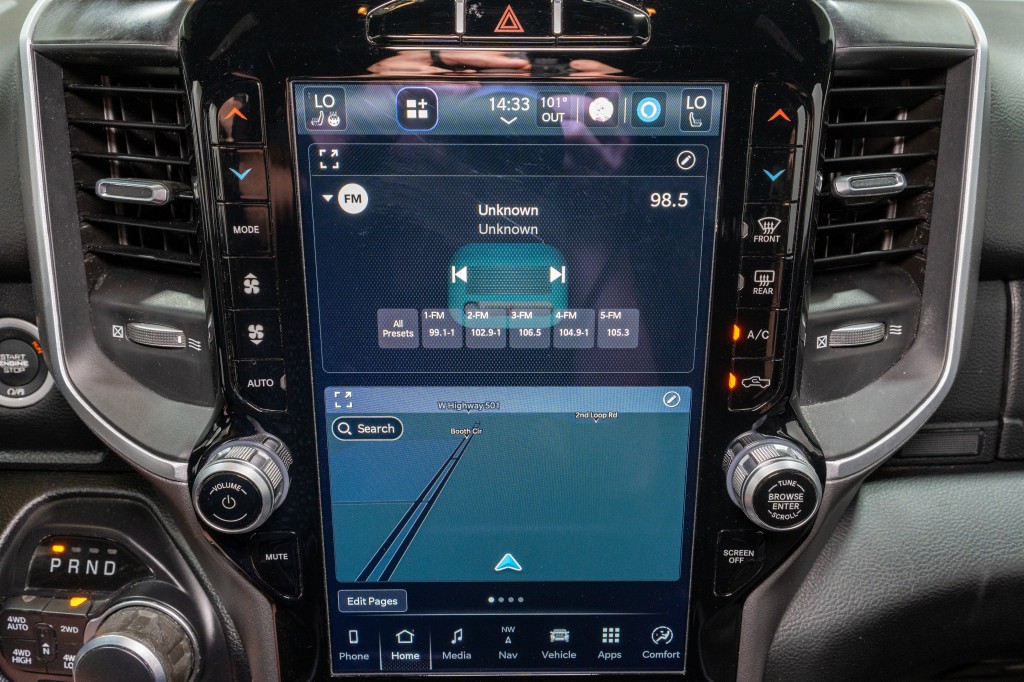 2022 RAM 1500 Image 17