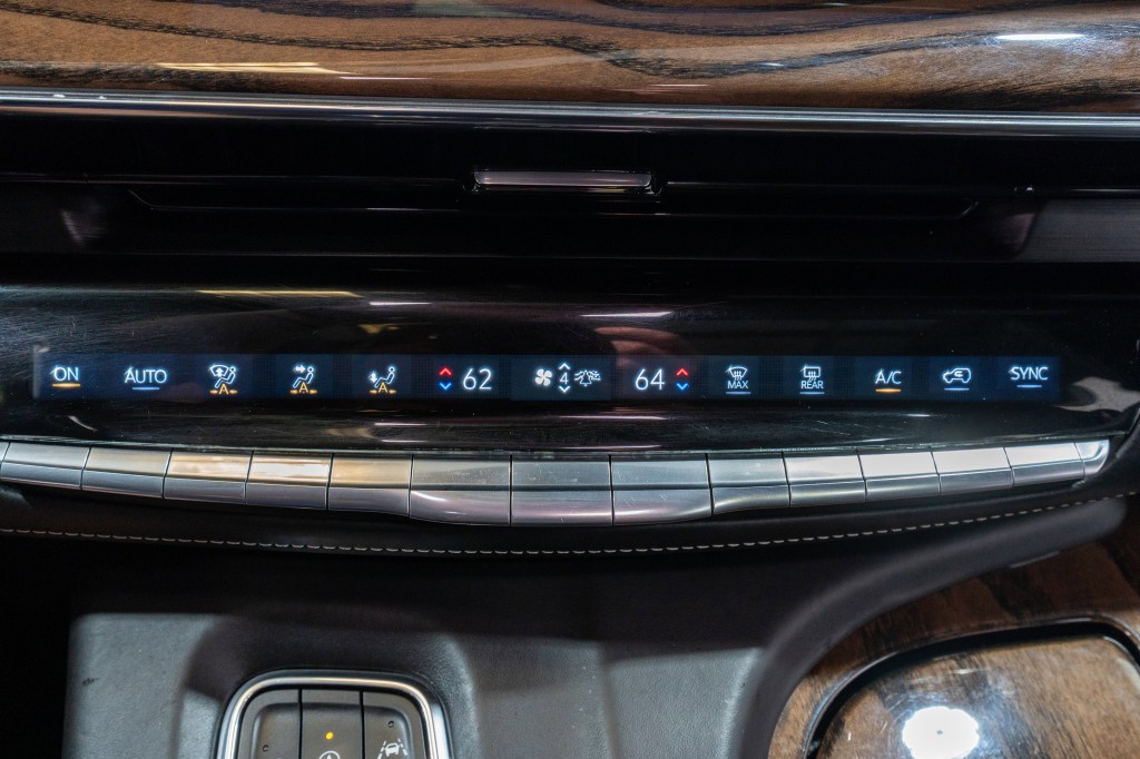 2021 Cadillac Escalade Image 24