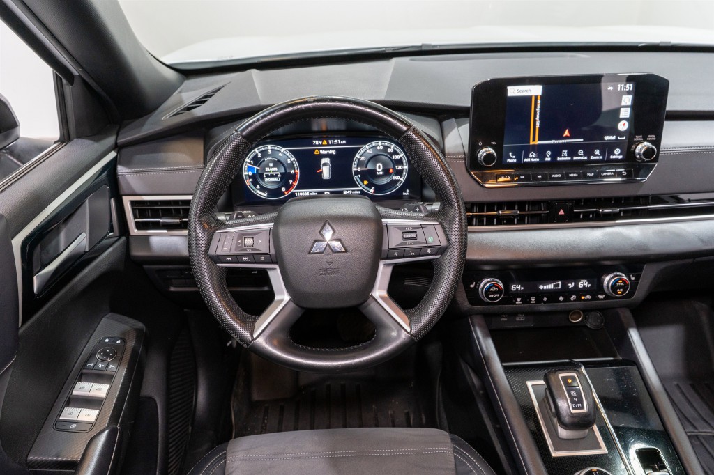 2023 Mitsubishi Outlander Image 11