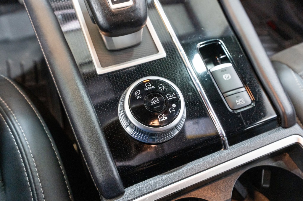 2023 Mitsubishi Outlander Image 21