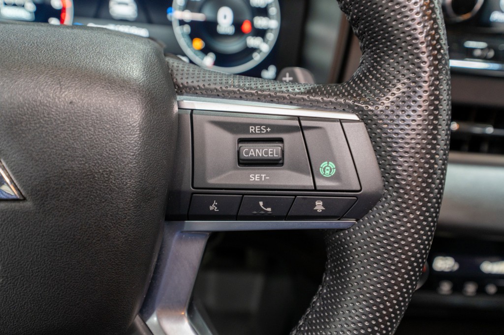 2023 Mitsubishi Outlander Image 23