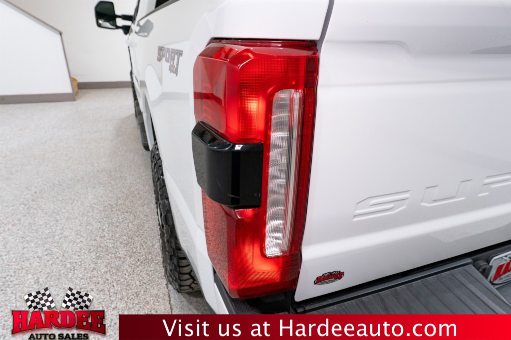2023 Ford F-250 Image 9