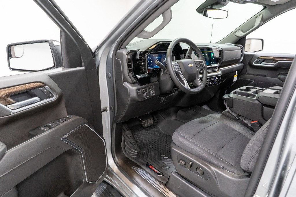 2026 Chevrolet Silverado 1500 Image 14