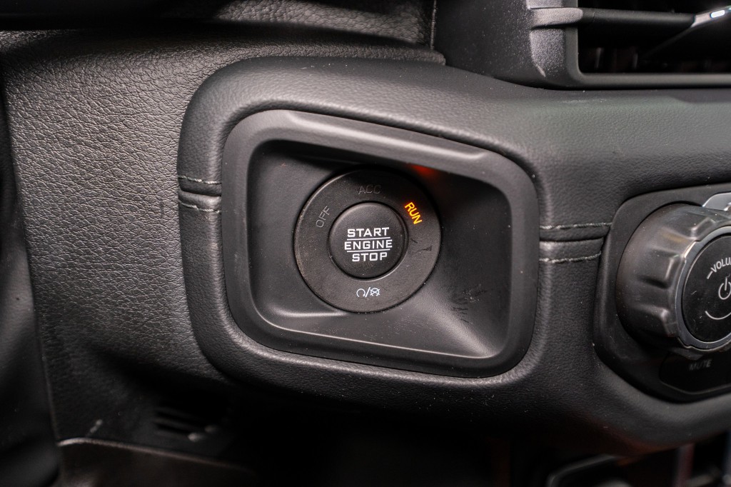 2024 Jeep Wrangler Image 30