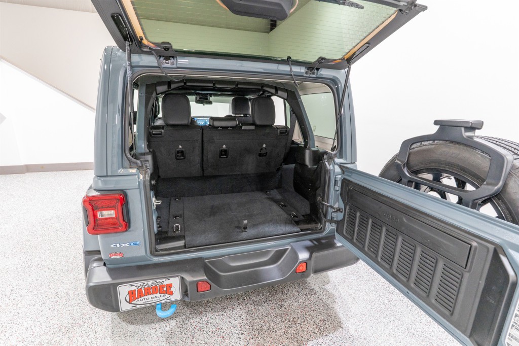 2024 Jeep Wrangler Image 34