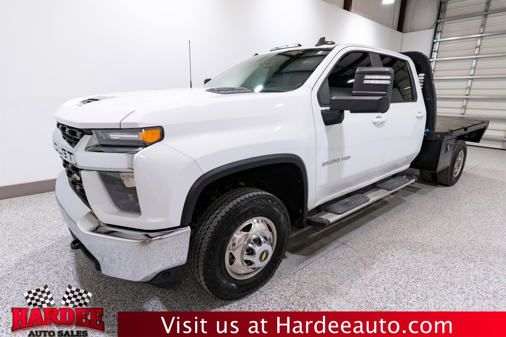 2023 Chevrolet Silverado 1500 Image 2