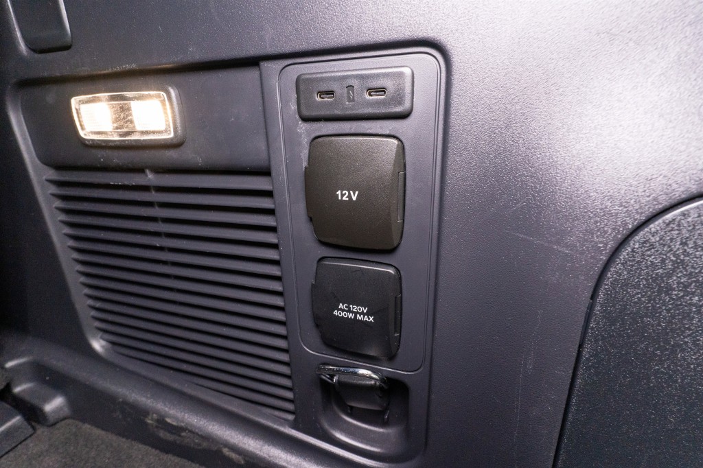 2025 Ford Expedition Image 34