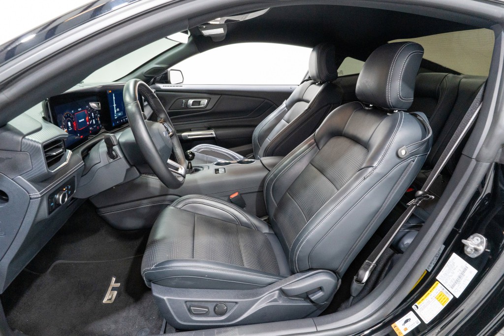 2024 Ford Mustang Image 17