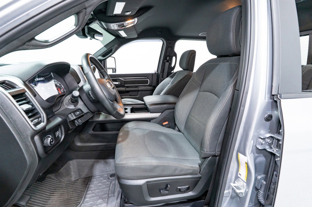 2024 RAM 3500 Image 19