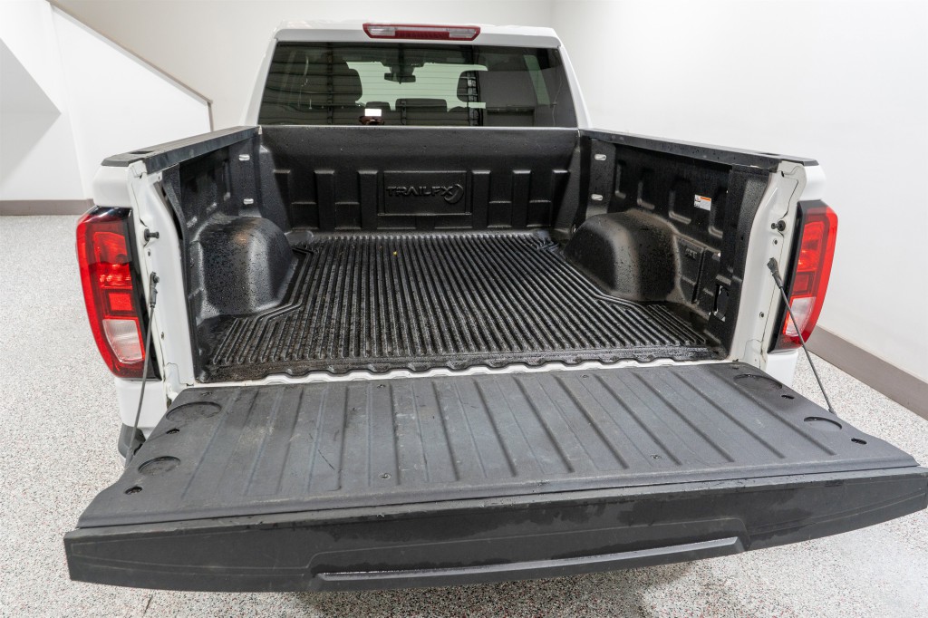 2023 GMC Sierra 1500 Image 11