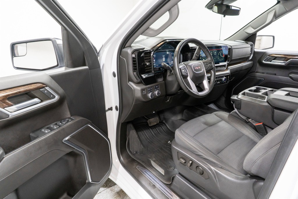 2023 GMC Sierra 1500 Image 13