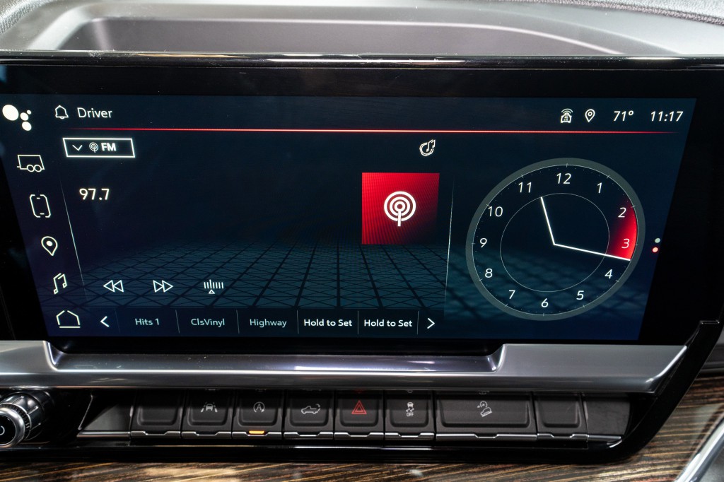 2023 GMC Sierra 1500 Image 17