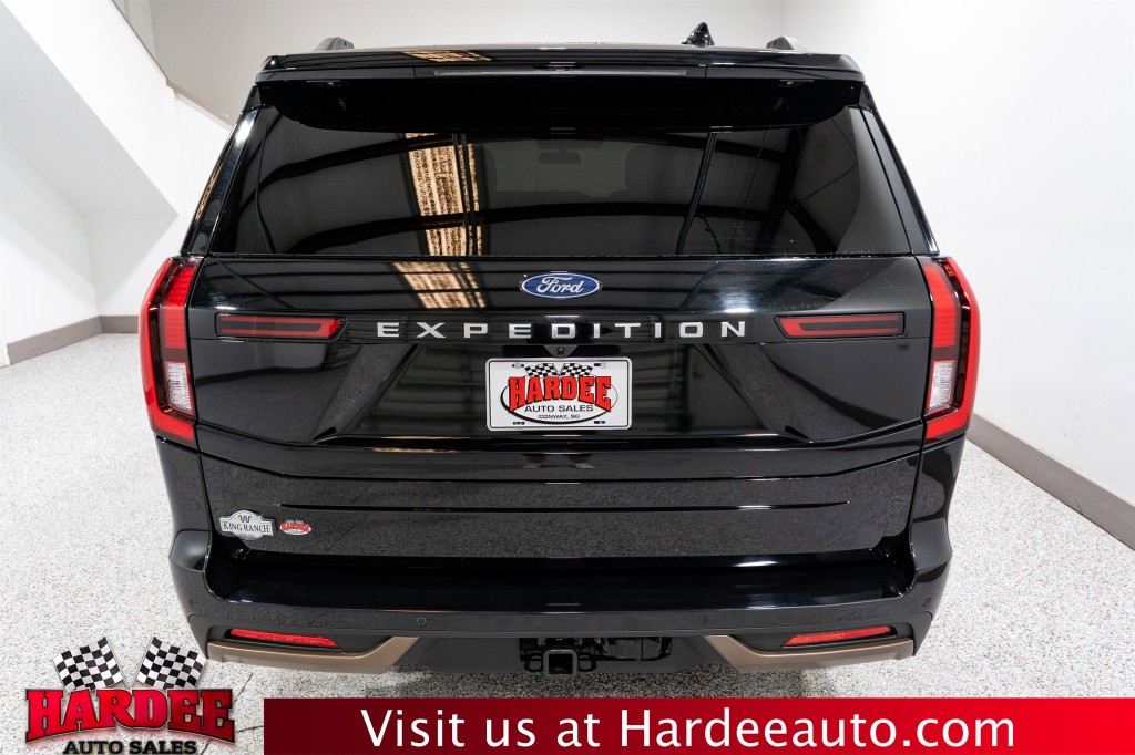 2025 Ford Expedition Image 4