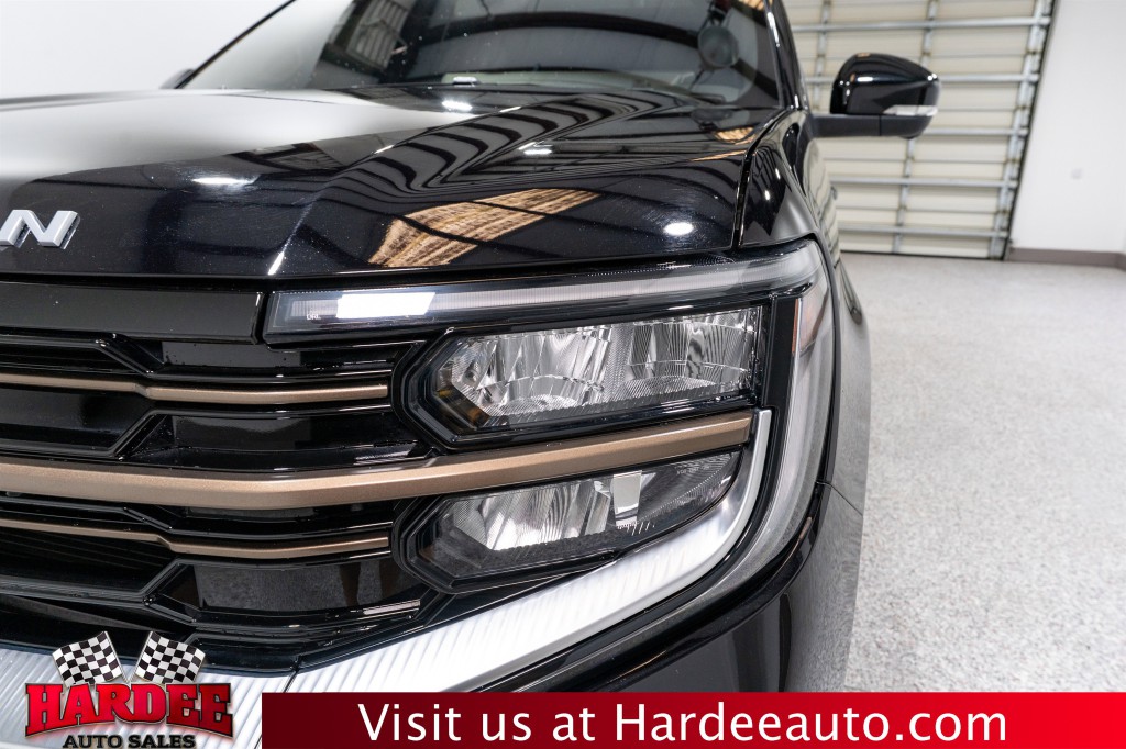 2025 Ford Expedition Image 8