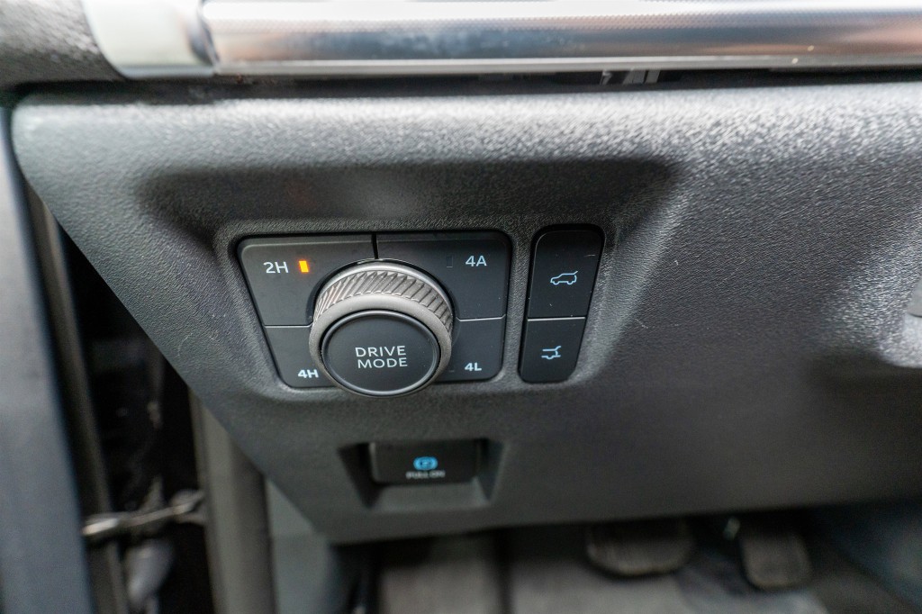 2025 Ford Expedition Image 32