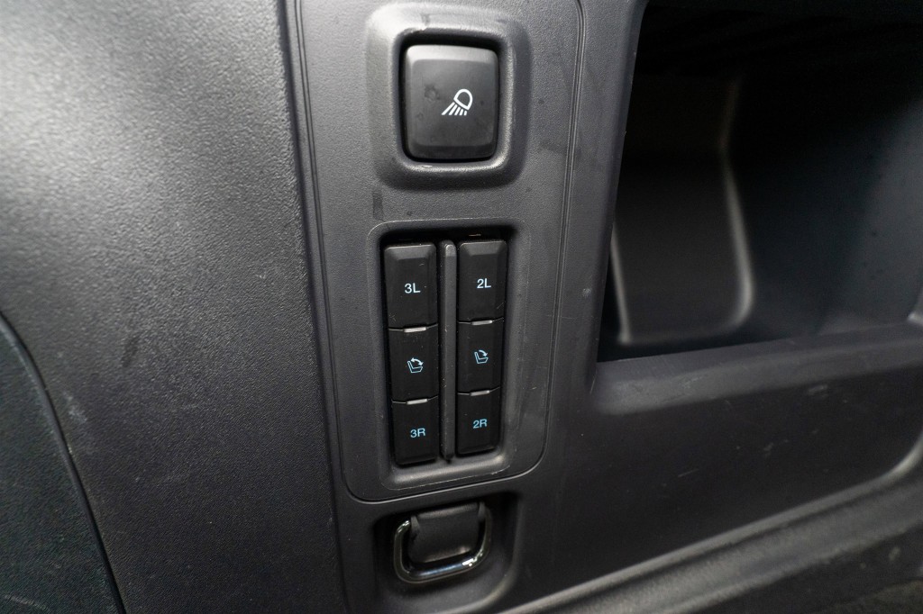 2025 Ford Expedition Image 36