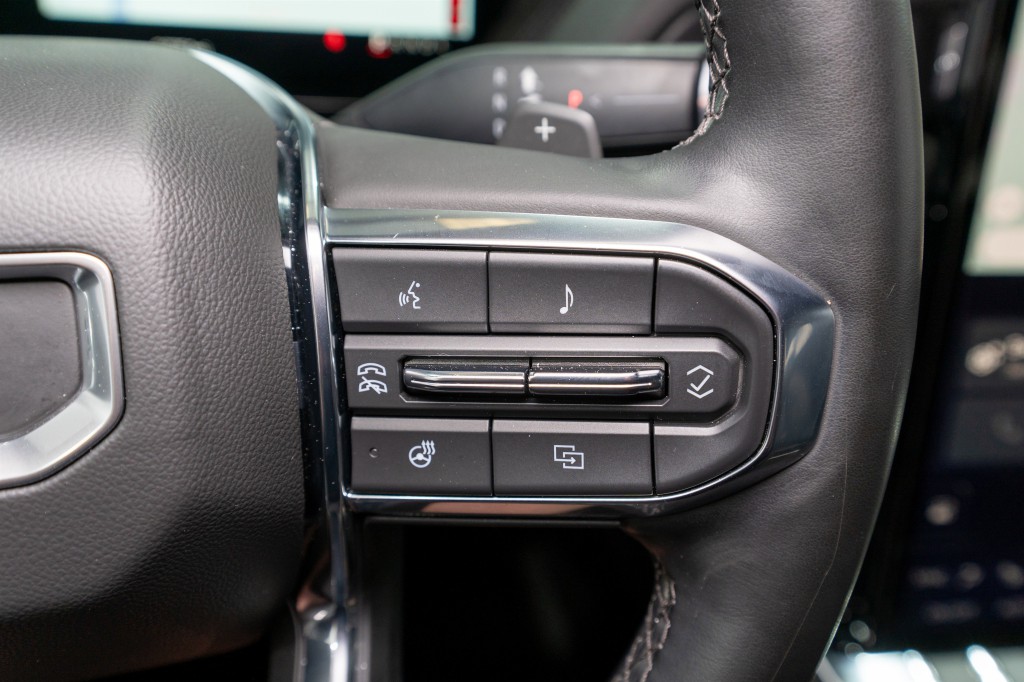 2025 GMC Yukon Image 24