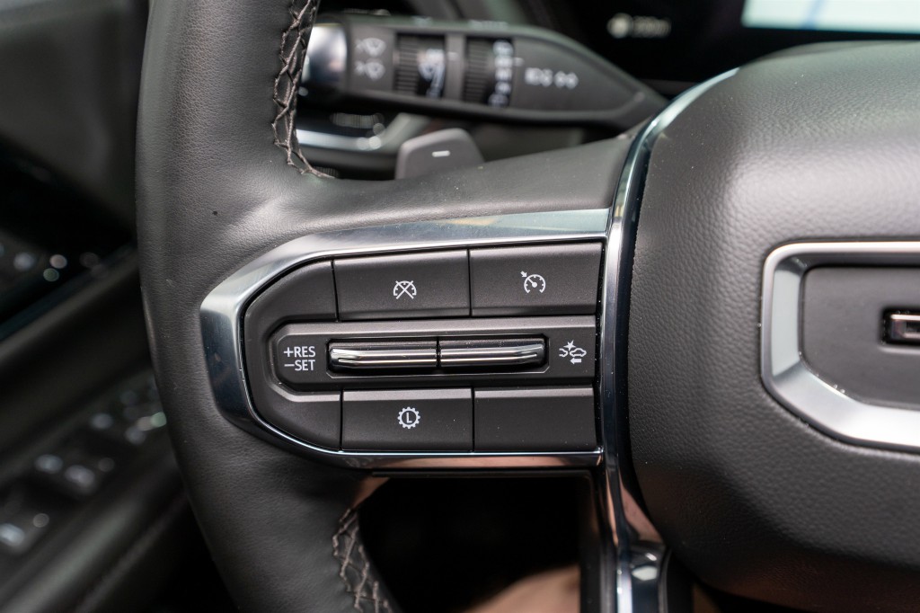 2025 GMC Yukon Image 25