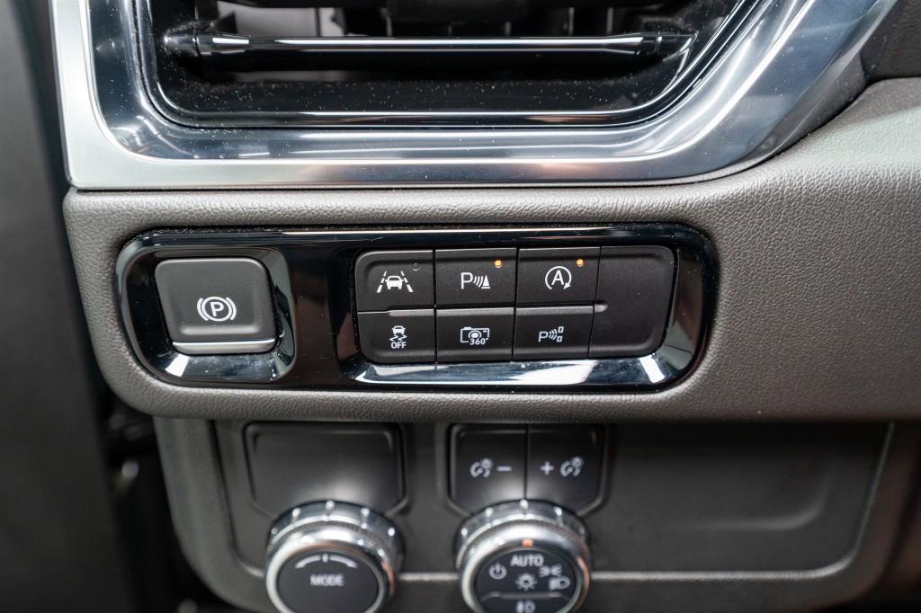 2025 GMC Yukon Image 29