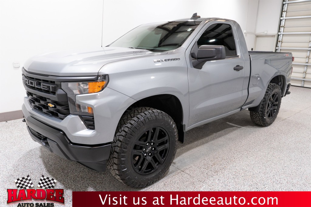2025 Chevrolet Silverado 1500 Image 2
