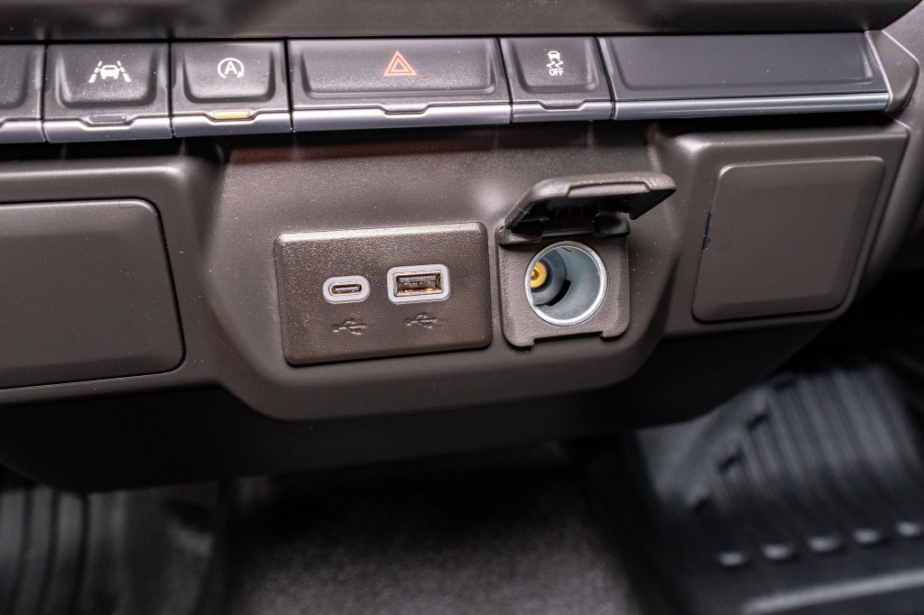 2025 Chevrolet Silverado 1500 Image 21