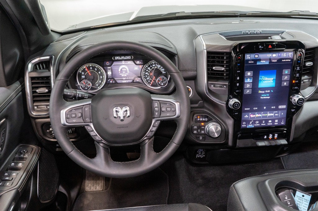 2025 RAM 1500 Image 12