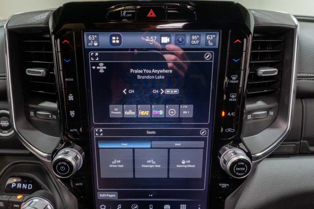 2025 RAM 1500 Image 19