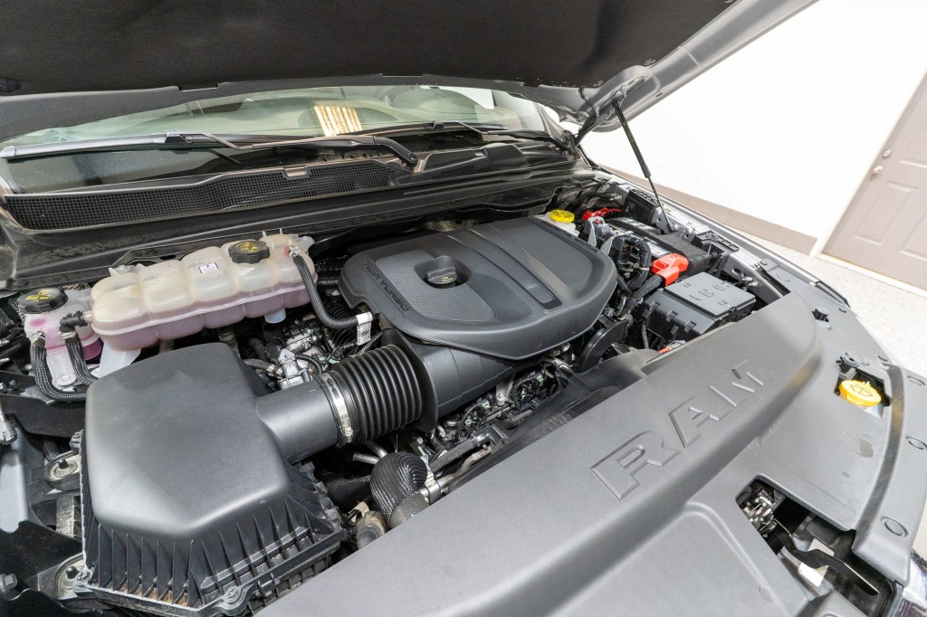 2025 RAM 1500 Image 32