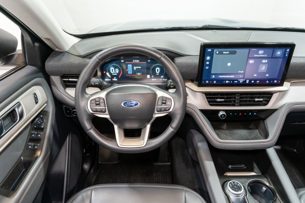 2025 Ford Explorer Image 11