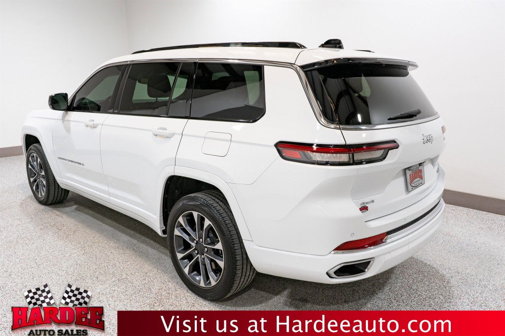 2025 Jeep Grand Cherokee Image 3