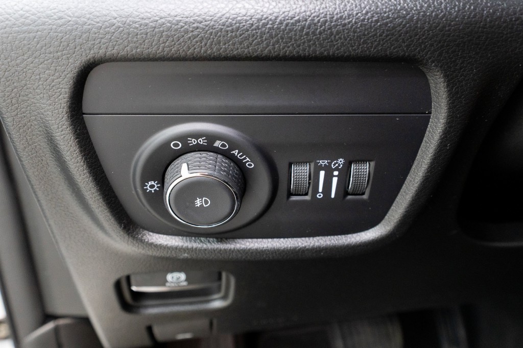 2025 Jeep Grand Cherokee Image 33